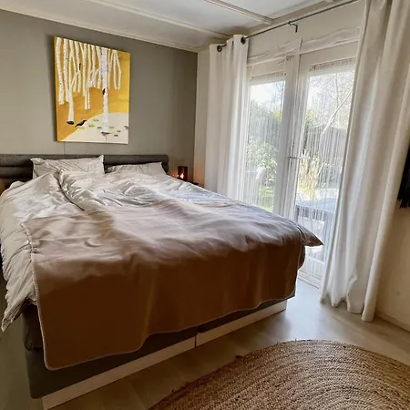 For Four Guests Near بيت للعطل Sint Maartensvlotbrug