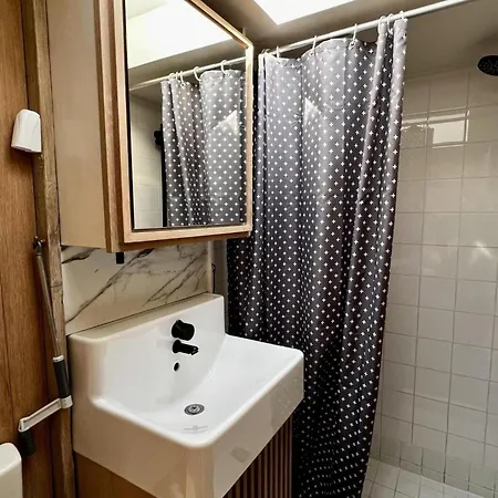 For Four Guests Near بيت للعطل Sint Maartensvlotbrug
