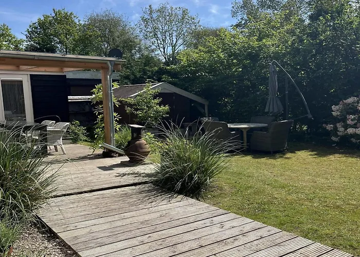 For Four Guests Near Sint Maartensvlotbrug