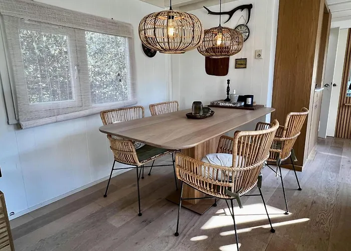 For Four Guests Near * Sint Maartensvlotbrug